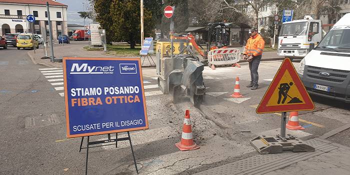 SI ESTENDE LA RETE IN FIBRA OTTICA DI MYNET TRENTINO A ROVERETO: COLLEGATI UN NUOVO QUARTIERE DEL CENTRO URBANO ED IL CFP &quot;G. VERONESI&quot;